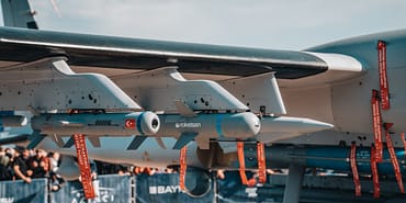 Turk-Dizilerinde-Zirve-Savasi-Kizil-Goncalar-Liderligi-Surduruyor-featured