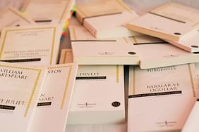 Apple-Aninda-Ceviri-Ozelligini-Kulakliklarla-Sunuyor-featured