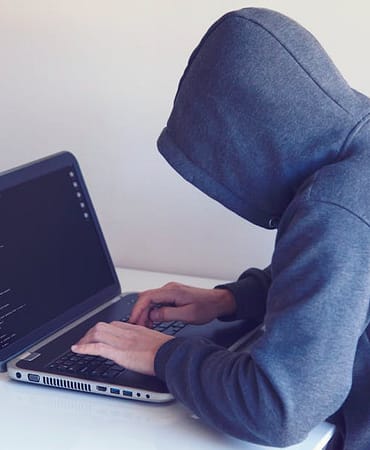 OpenAI-CEO8217su-Sam-Altman8217in-Evine-Molotof-Kokteyli-Saldirisi-featured