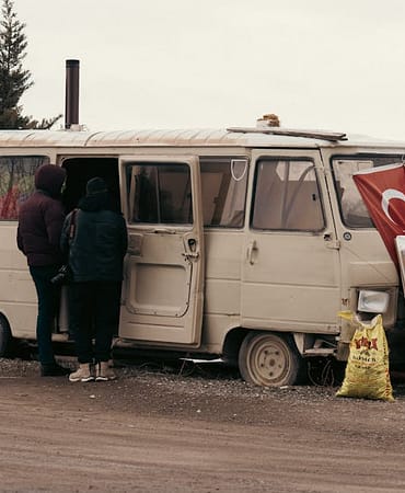 Turk-Dizileri-Sezon-Finali-Yarisi-Kimler-Devam-Edecek-featured