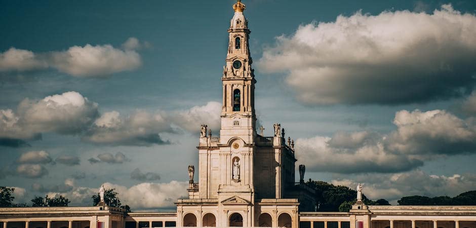 Esra-Erol8217da-Sasirtan-Anlar-Savunmasi-Sirasinda-Fatsa-Reklami-Yapti-featured